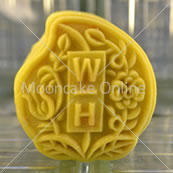 ??????????? White Lotus Paste with Macadamia Nut in Gold Dust Snow Skin Mooncake