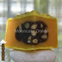 ????????? Golden Bean Puree with Black Sesame in Gold Dust Snow Skin